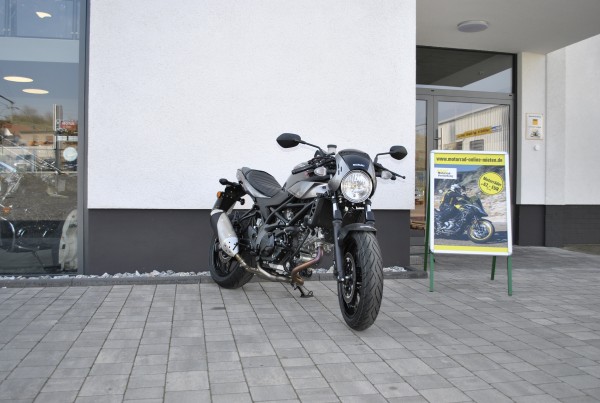 Mietmotorrad SUZUKI SV650X ABS (48 PS)